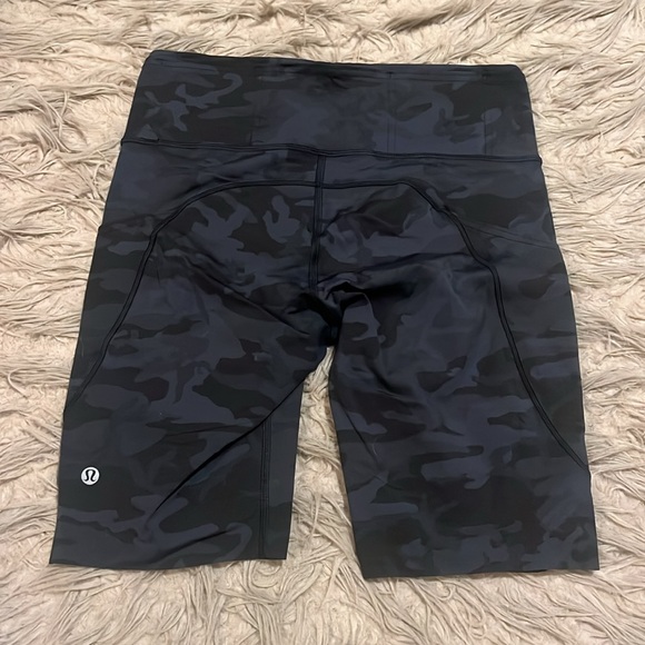 Lululemon Fast and Free Shorts - Picture 2 of 5